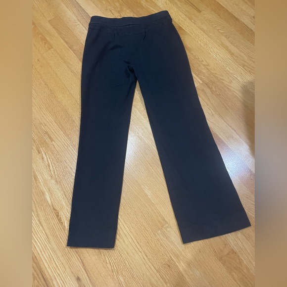 Burberry London women black pants, stretchy material - Picture 1 of 10